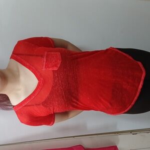 Derek heart medium red top